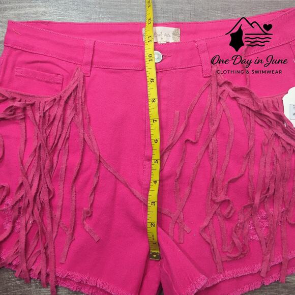 Altar'd State Frill Edge Denim Shorts Size M - Picture 4 of 7